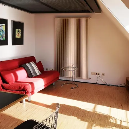 Boardinghouse-modernes Dachstudio In Guter Lage Διαμέρισμα *