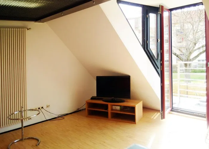 Daire Boardinghouse-modernes Dachstudio In Guter Lage